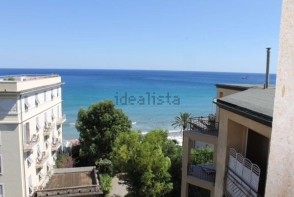 appartamento in vendita ad Alassio
