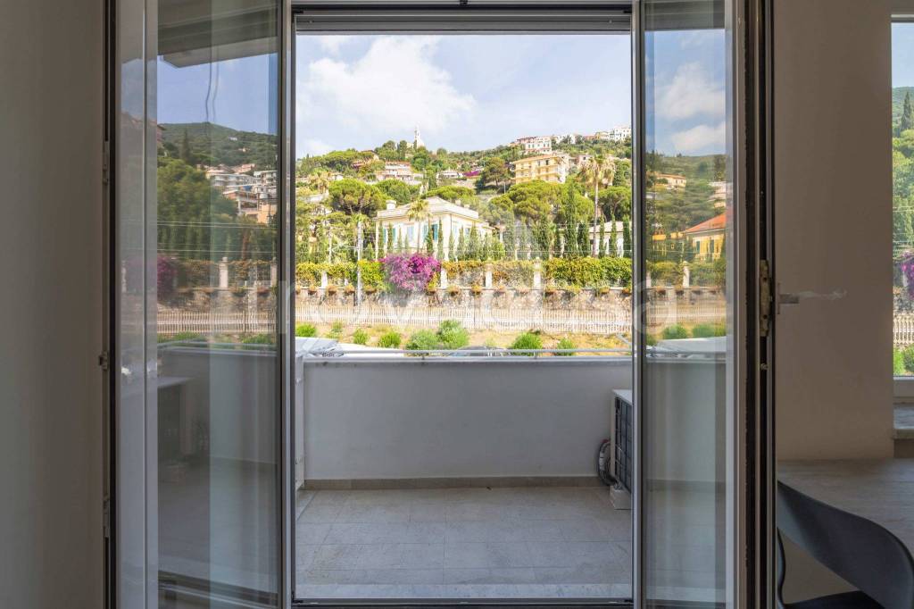 appartamento in vendita ad Alassio