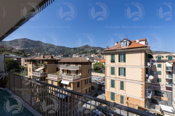appartamento in vendita ad Alassio