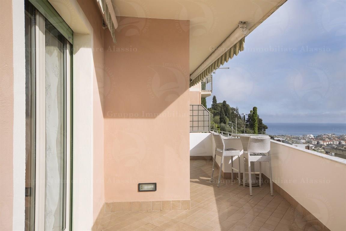 appartamento in vendita ad Alassio