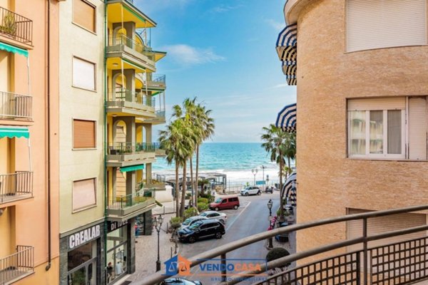 appartamento in vendita ad Alassio