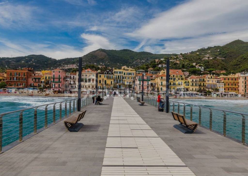 appartamento in vendita ad Alassio