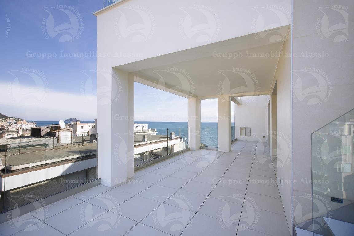 appartamento in vendita ad Alassio