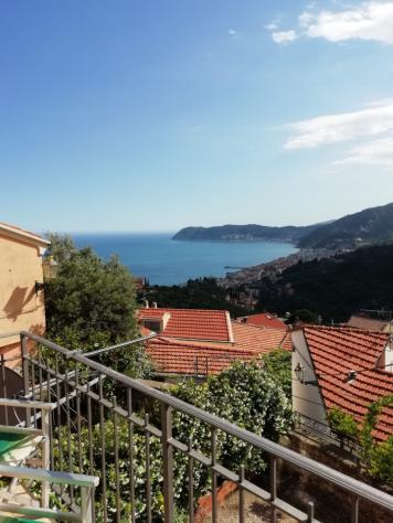 casa indipendente in vendita ad Alassio