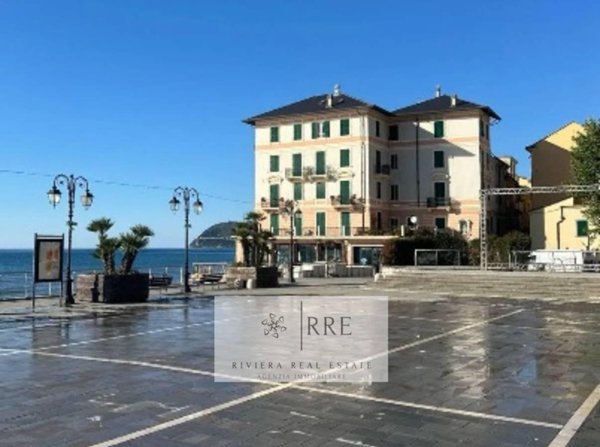appartamento in vendita ad Alassio