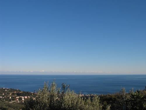 appartamento in vendita ad Alassio in zona Moglio