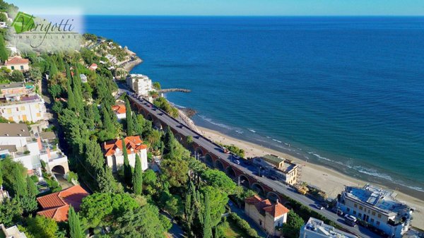 appartamento in vendita ad Alassio