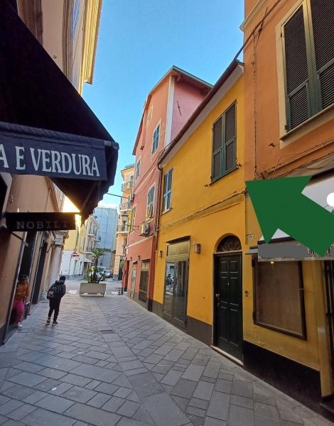 casa indipendente in vendita ad Alassio