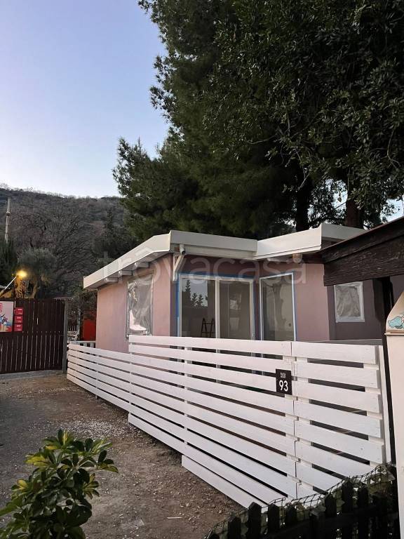 casa indipendente in vendita ad Alassio