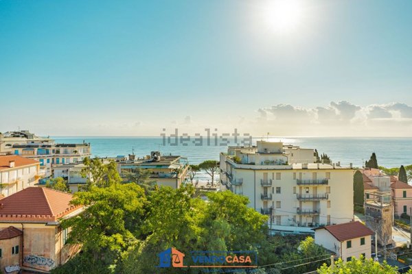 appartamento in vendita ad Alassio