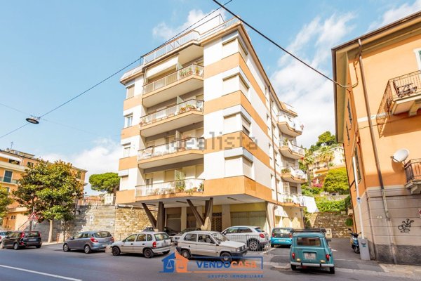 appartamento in vendita ad Alassio