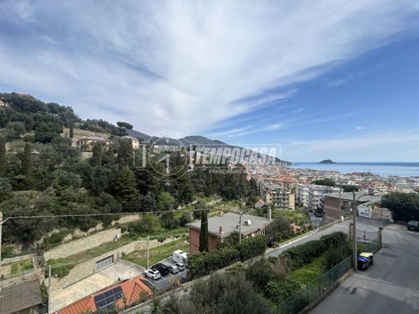appartamento in vendita ad Alassio