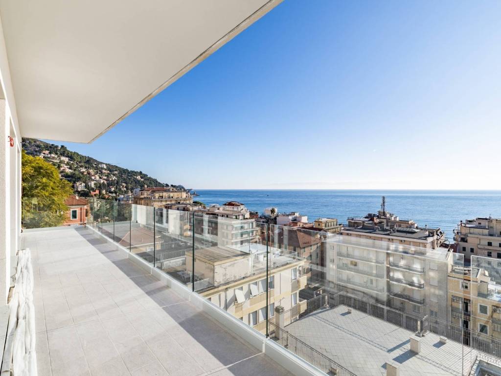 appartamento in vendita ad Alassio in zona Solva
