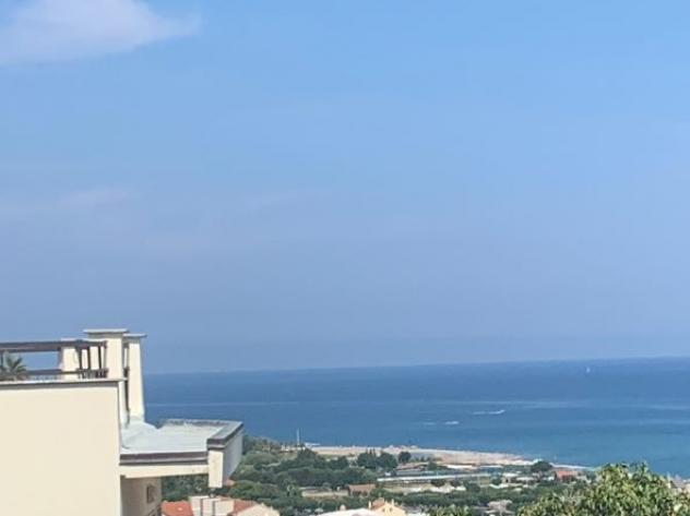 casa indipendente in vendita ad Alassio