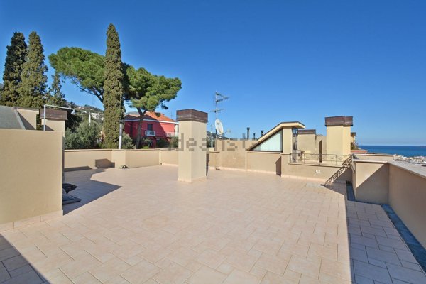 appartamento in vendita ad Alassio