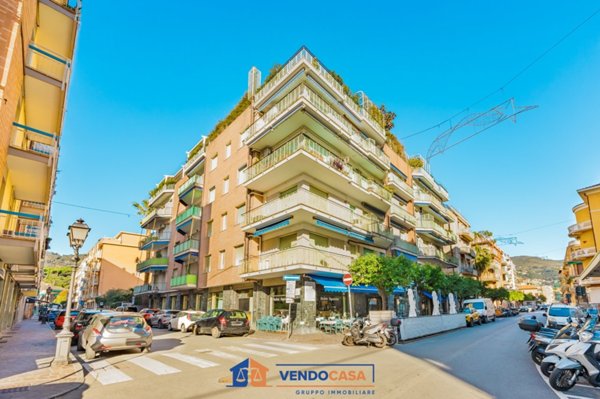 appartamento in vendita ad Alassio