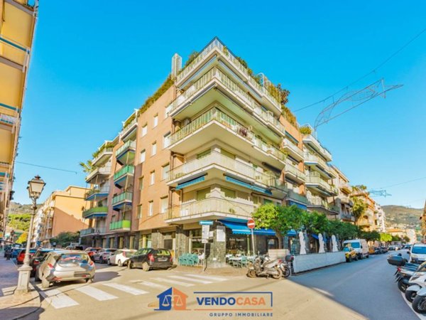 appartamento in vendita ad Alassio