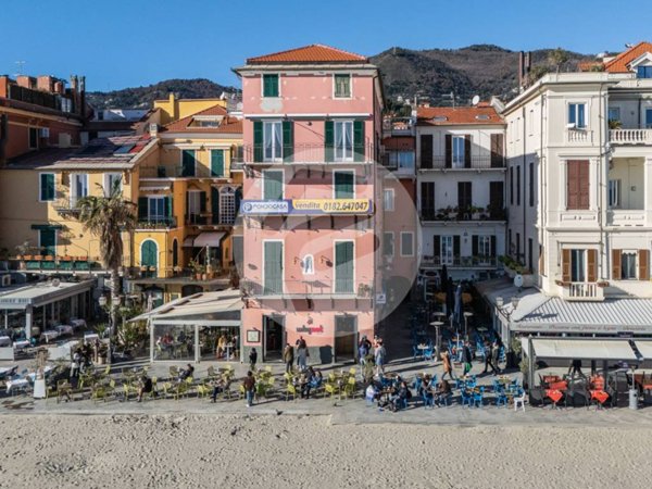 appartamento in vendita ad Alassio