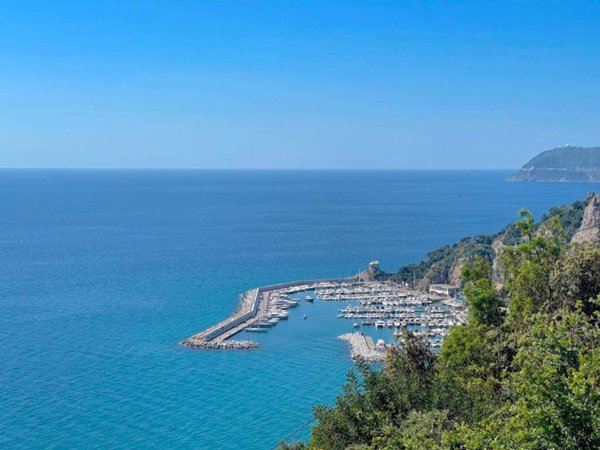 appartamento in vendita ad Alassio