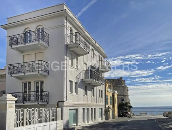 appartamento in vendita ad Alassio