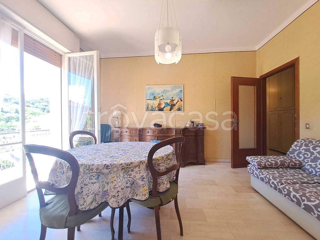 appartamento in vendita ad Alassio