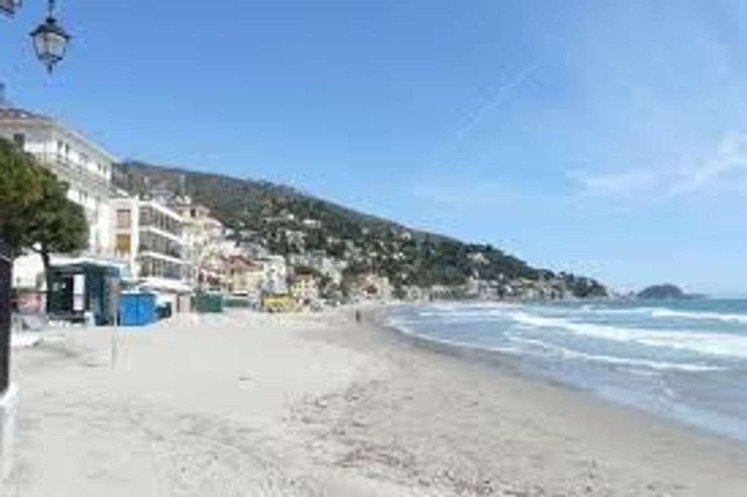 negozio in vendita ad Alassio