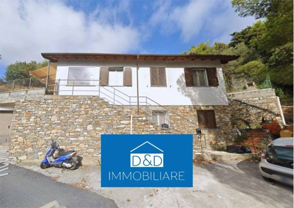 casa indipendente in vendita ad Alassio