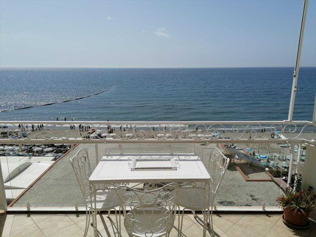 appartamento in vendita ad Alassio