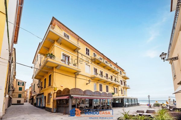 appartamento in vendita ad Alassio