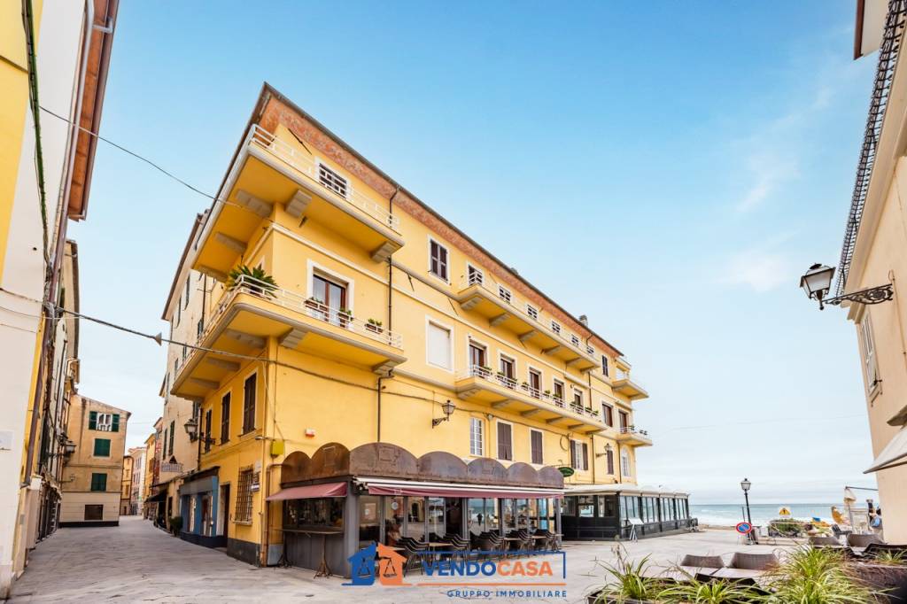 appartamento in vendita ad Alassio