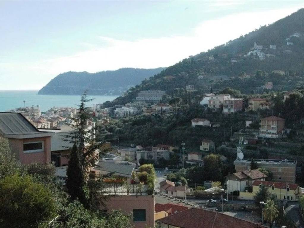 appartamento in vendita ad Alassio