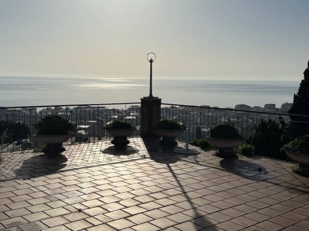 appartamento in vendita ad Alassio