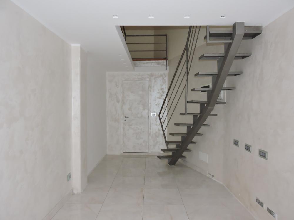 locale commerciale in vendita ad Alassio