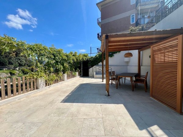 appartamento in vendita ad Alassio