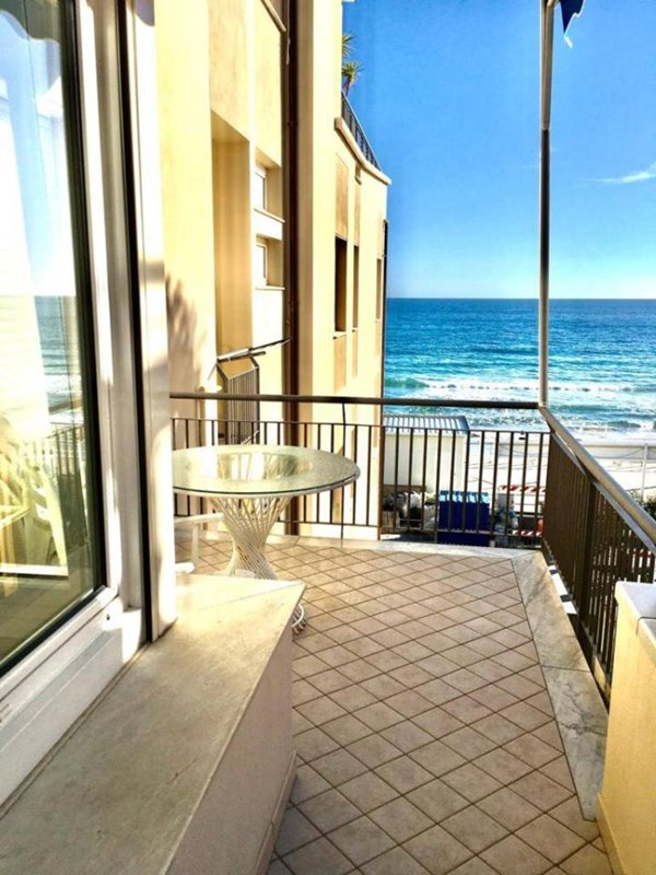 appartamento in vendita ad Alassio