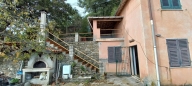casa indipendente in vendita ad Alassio in zona Moglio