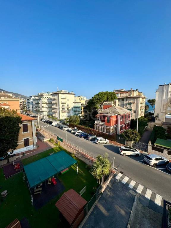 appartamento in vendita ad Alassio