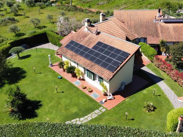 casa indipendente in vendita ad Alassio in zona Caso
