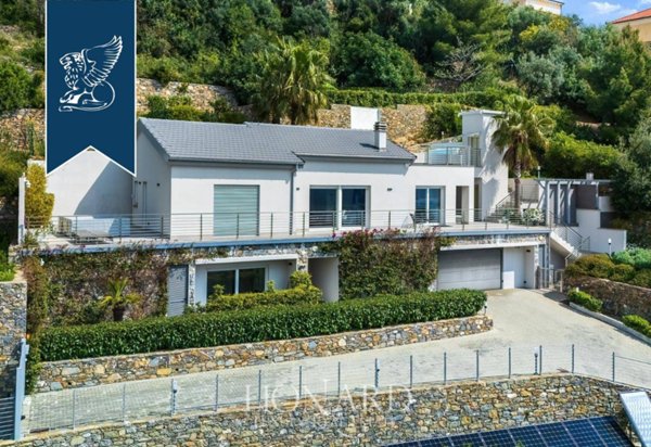 casa indipendente in vendita ad Alassio