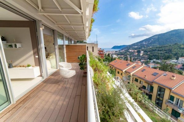 appartamento in vendita ad Alassio