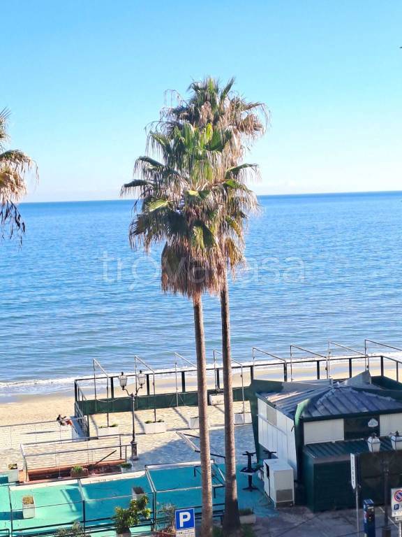 appartamento in vendita ad Alassio