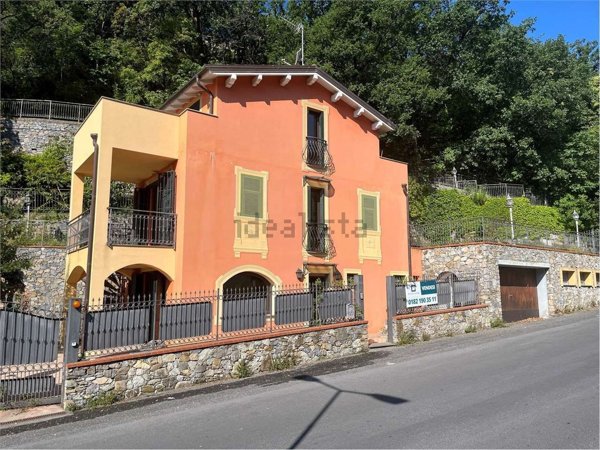 casa indipendente in vendita ad Alassio