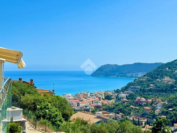 appartamento in vendita ad Alassio