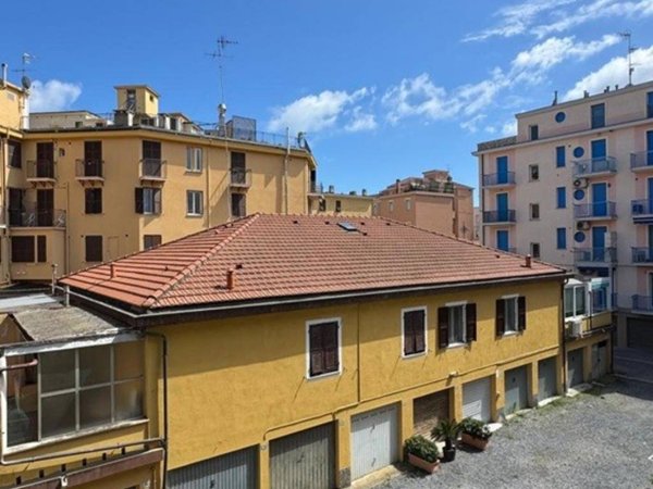 appartamento in vendita ad Alassio