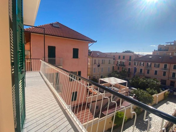 appartamento in vendita ad Alassio