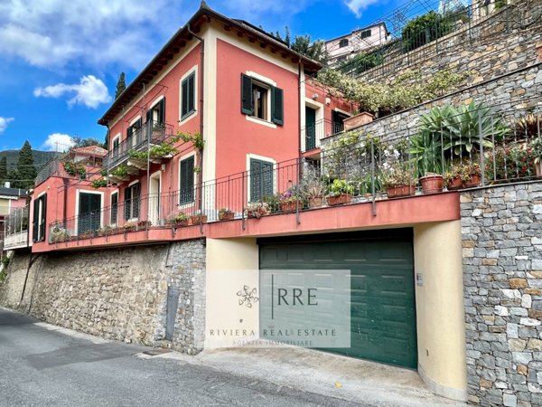 casa indipendente in vendita ad Alassio in zona Solva