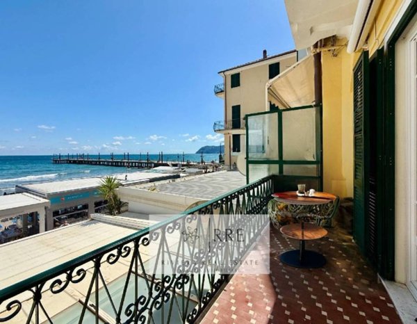 appartamento in vendita ad Alassio