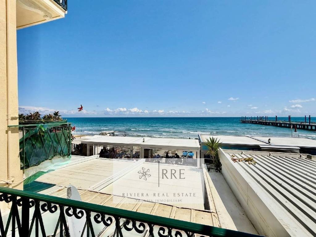 appartamento in vendita ad Alassio