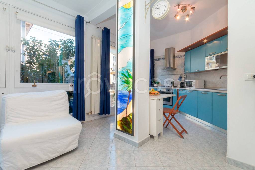 appartamento in vendita ad Alassio