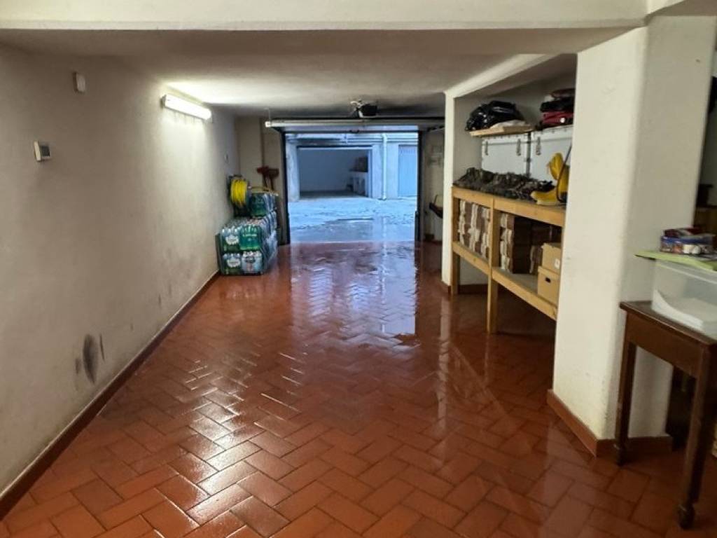 locale di sgombero in vendita ad Alassio